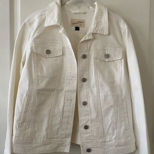 Women’s Universal Thread White Jean Jacket
